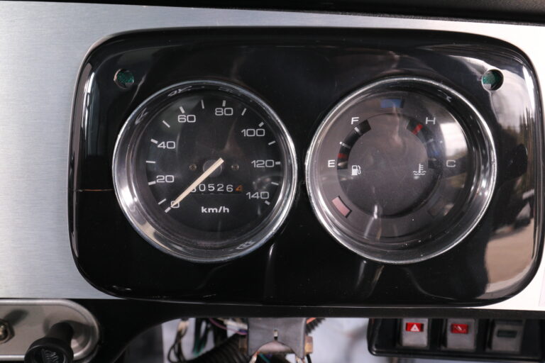F77A4125