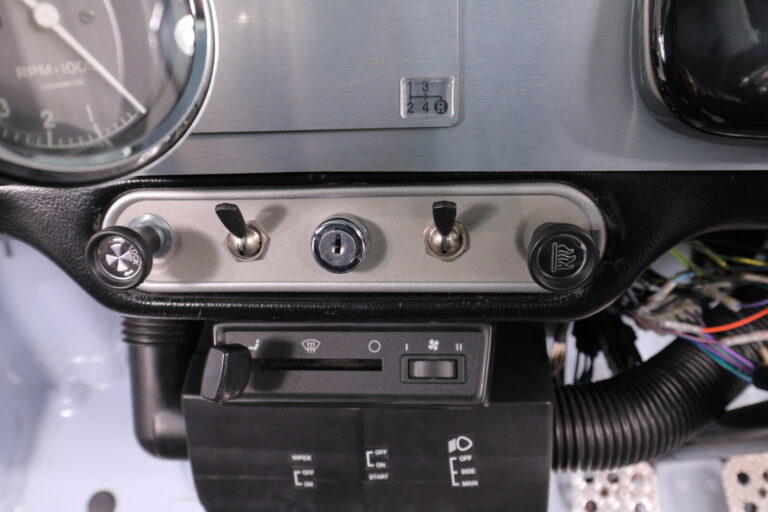 F77A4129