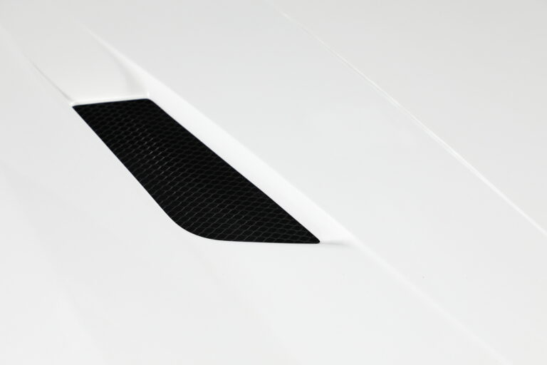 F77A7208